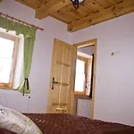 Harmatcsepp-vendeghaz 山林小屋 *