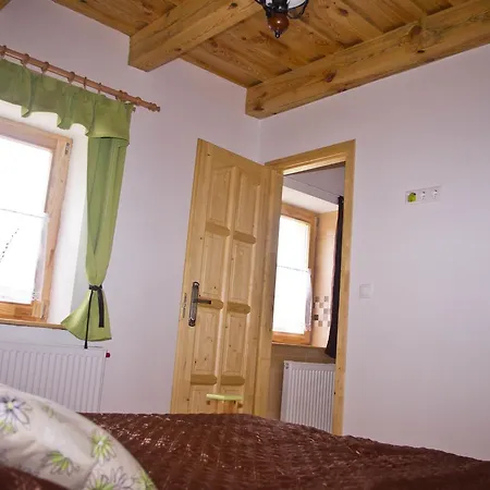 Harmatcsepp-vendeghaz Lodge *
